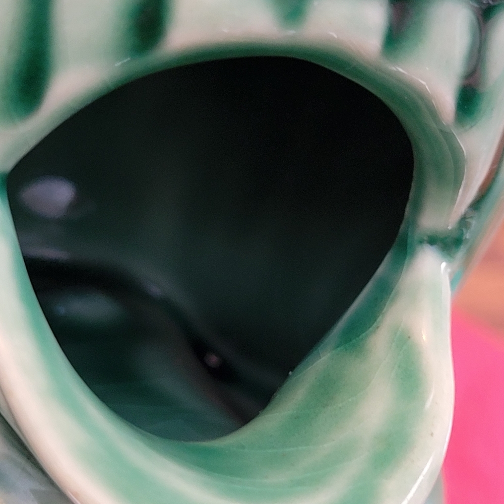 Vintage USA Pottery Pot Belly Stove Vase ~ Decor ~ Green ~ Unique ~ Unsigned - Picture 13 of 13